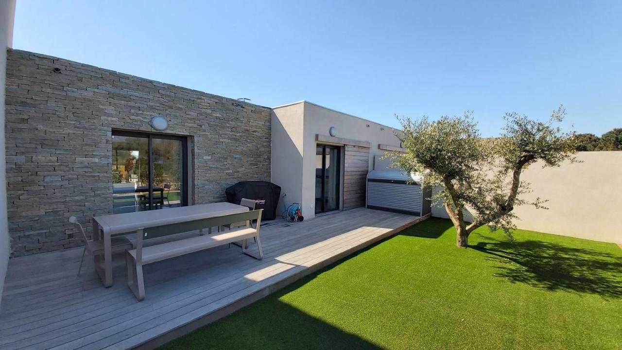 Villa Home Holiday A Cala Rossa レクシ エクステリア 写真