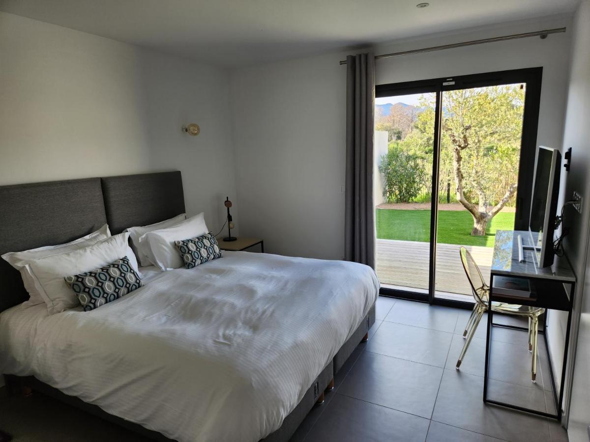 Villa Home Holiday A Cala Rossa レクシ エクステリア 写真